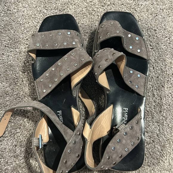 Platform Sandals - Picture 2 of 3